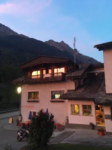 Hotel Val D'Arca Bregaglia Buitenkant foto